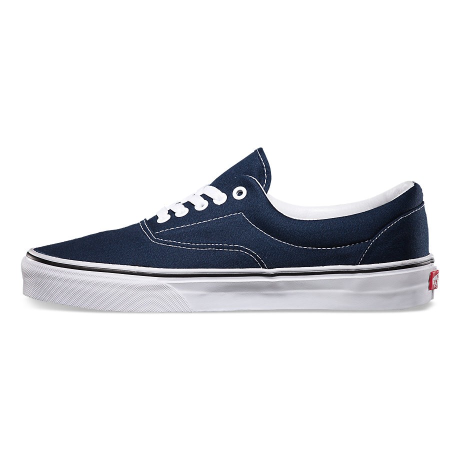 Era vans navy 2025