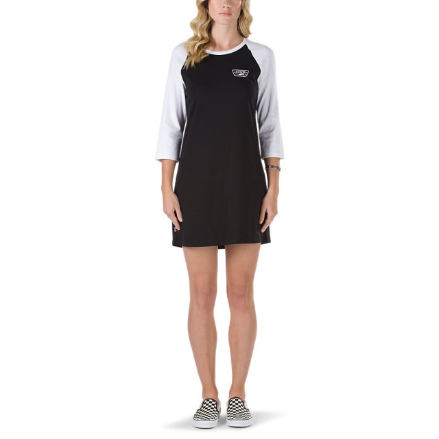 FULL PATCH RAGLAN DRESS