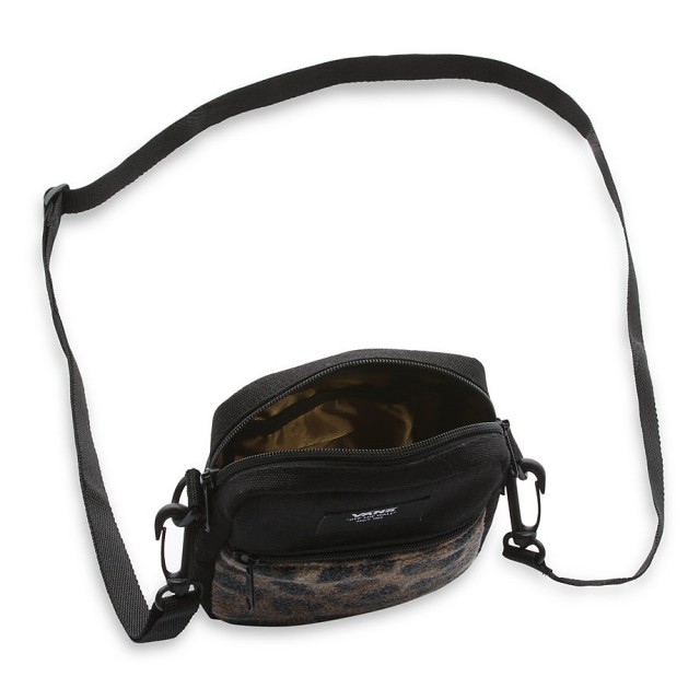 BAIL SHOULDER BAG