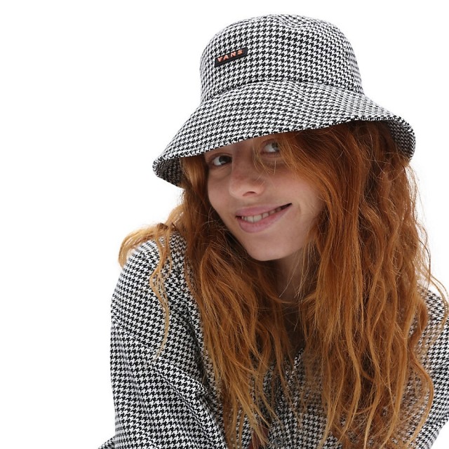 WELL SUITED BUCKET HAT