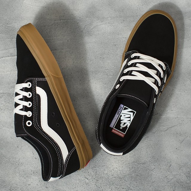 Chukka Low Sidestripe