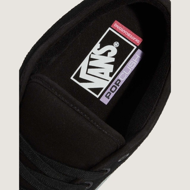 MN Chukka Low Sidestripe